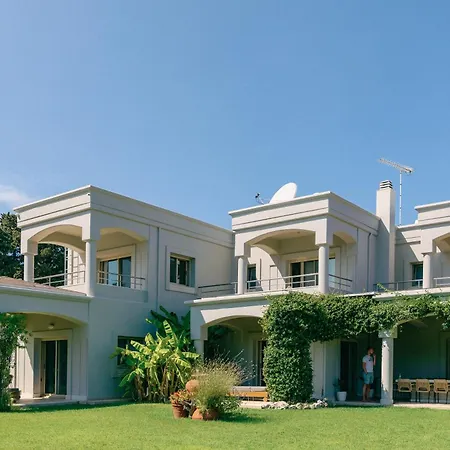 Blu Estate Luxury Mediterranean Villa *