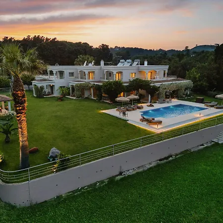 Blu Estate Luxury Mediterranean Villa *