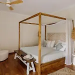 Blu Luxury Villa